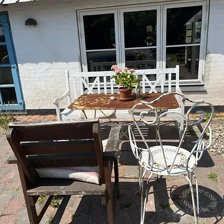 The Fishermen's House - Charming And Close To *