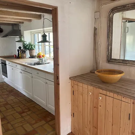 The Fishermen's House - Charming And Close To *