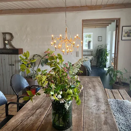 The Fishermen's House - Charming And Close To