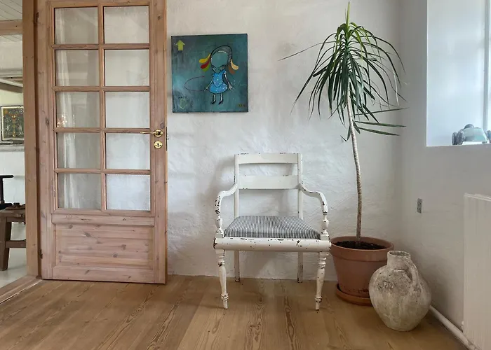 The Fishermen's House - Charming And Close To *