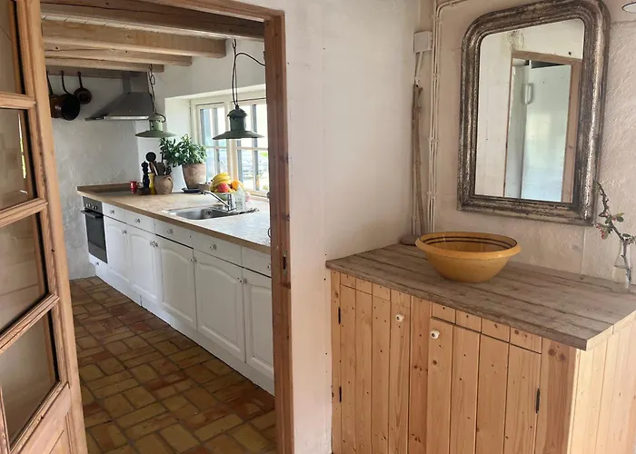 The Fishermen's House - Charming And Close To *